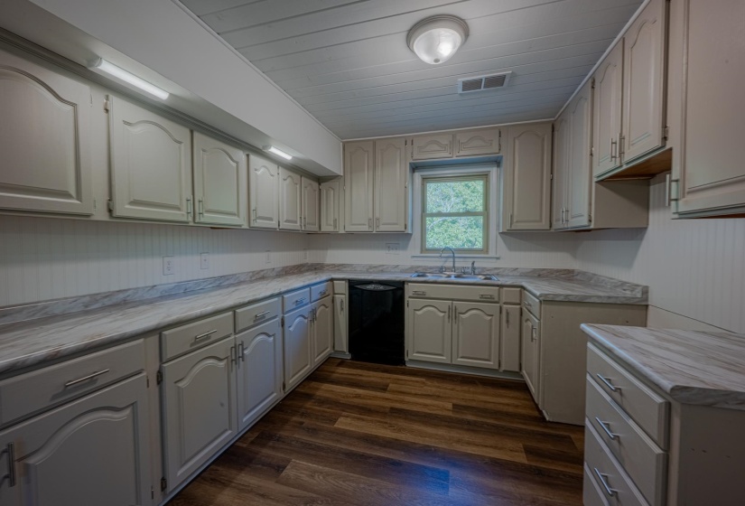 3560 CHARLES BARTLETT RD, Millington, Tennessee 38053, 3 Bedrooms Bedrooms, 5 Rooms Rooms,1 BathroomBathrooms,Residential,For Sale,CHARLES BARTLETT,10207974