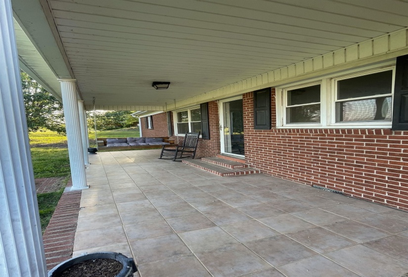 598 GILCHRIST RD, Adamsville, Tennessee 38310-4909, 4 Bedrooms Bedrooms, 8 Rooms Rooms,2 BathroomsBathrooms,Residential,For Sale,GILCHRIST,10219730