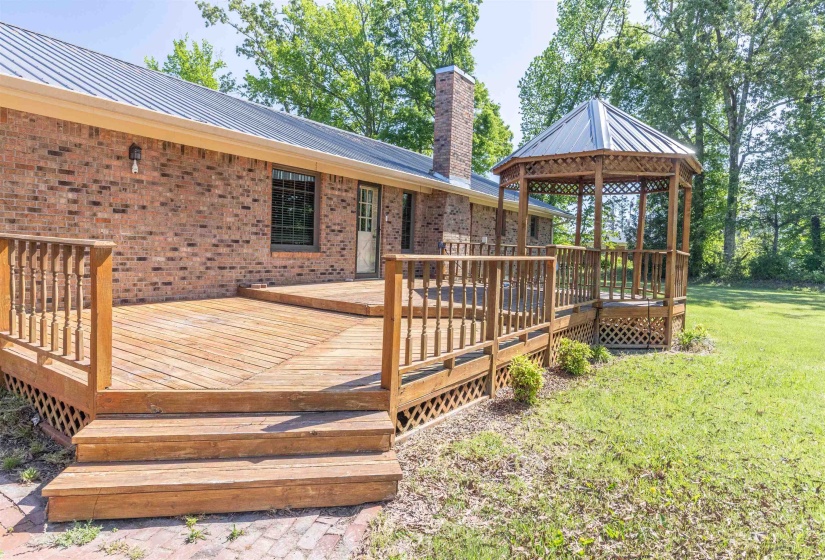 5311 HWY 57 HWY, Michie, Tennessee 38357, 3 Bedrooms Bedrooms, 8 Rooms Rooms,2 BathroomsBathrooms,Residential,For Sale,HWY 57,10219870
