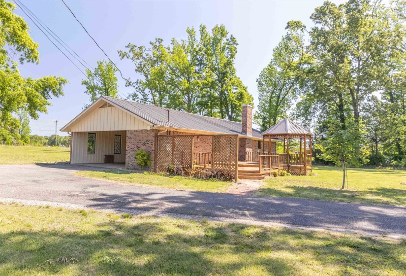 5311 HWY 57 HWY, Michie, Tennessee 38357, 3 Bedrooms Bedrooms, 8 Rooms Rooms,2 BathroomsBathrooms,Residential,For Sale,HWY 57,10219870