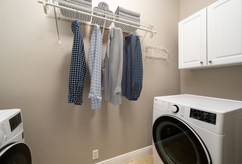 140 MARINA POINT LN, Memphis, Tennessee 38103, 3 Bedrooms Bedrooms, 6 Rooms Rooms,2.1 BathroomsBathrooms,Residential,For Sale,MARINA POINT,10219876