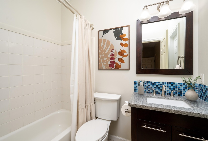 140 MARINA POINT LN, Memphis, Tennessee 38103, 3 Bedrooms Bedrooms, 6 Rooms Rooms,2.1 BathroomsBathrooms,Residential,For Sale,MARINA POINT,10219876