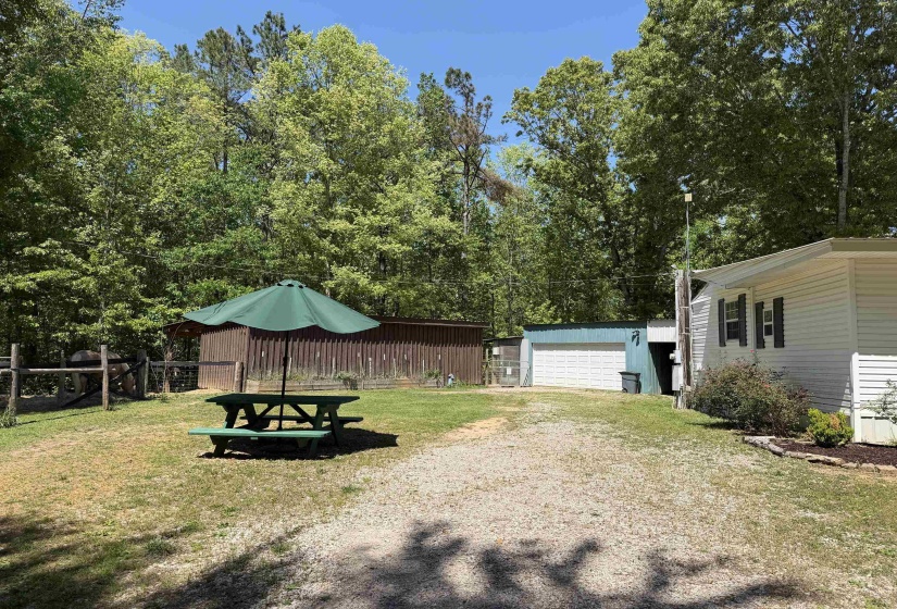 1212 ELVIN WEEKS RD, Bethel Springs, Tennessee 38315, 3 Bedrooms Bedrooms, 9 Rooms Rooms,2 BathroomsBathrooms,Residential,For Sale,ELVIN WEEKS,10219878