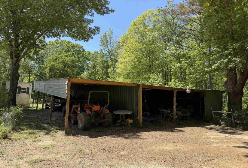 1212 ELVIN WEEKS RD, Bethel Springs, Tennessee 38315, 3 Bedrooms Bedrooms, 9 Rooms Rooms,2 BathroomsBathrooms,Residential,For Sale,ELVIN WEEKS,10219878