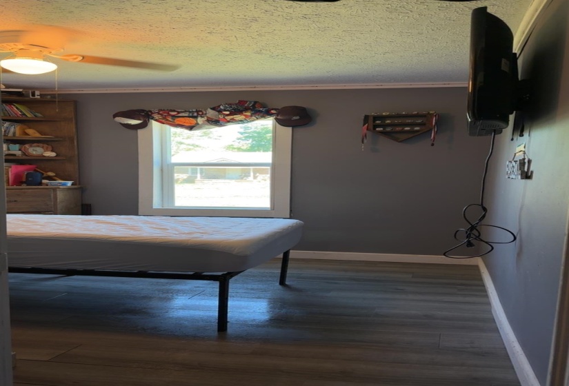415 PATTERSON RD, Savannah, Tennessee 38372, 2 Bedrooms Bedrooms, 4 Rooms Rooms,1 BathroomBathrooms,Residential,For Sale,PATTERSON,10219882