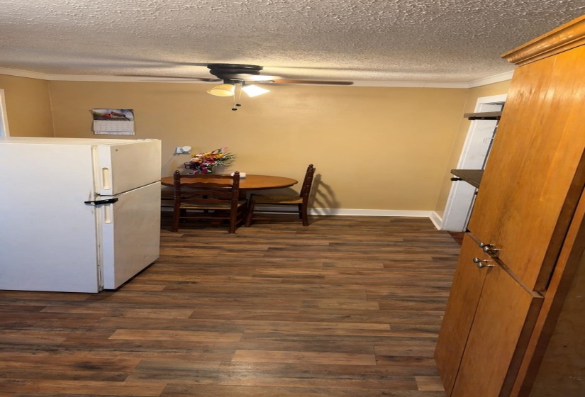415 PATTERSON RD, Savannah, Tennessee 38372, 2 Bedrooms Bedrooms, 4 Rooms Rooms,1 BathroomBathrooms,Residential,For Sale,PATTERSON,10219882