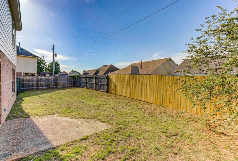 6928 NAPLES DR, Memphis, Tennessee 38018, 3 Bedrooms Bedrooms, 6 Rooms Rooms,2.1 BathroomsBathrooms,Residential,For Sale,NAPLES,10219888