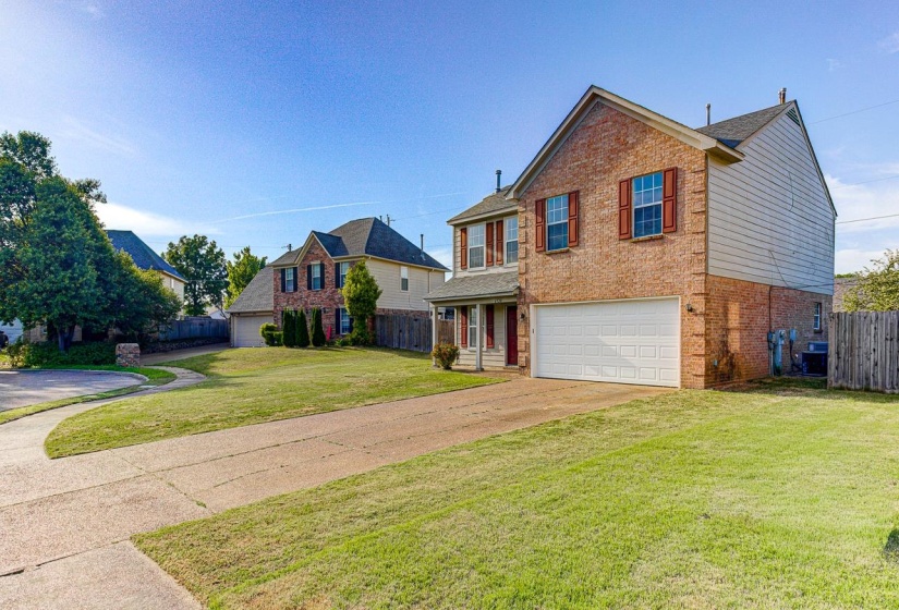 6928 NAPLES DR, Memphis, Tennessee 38018, 3 Bedrooms Bedrooms, 6 Rooms Rooms,2.1 BathroomsBathrooms,Residential,For Sale,NAPLES,10219888