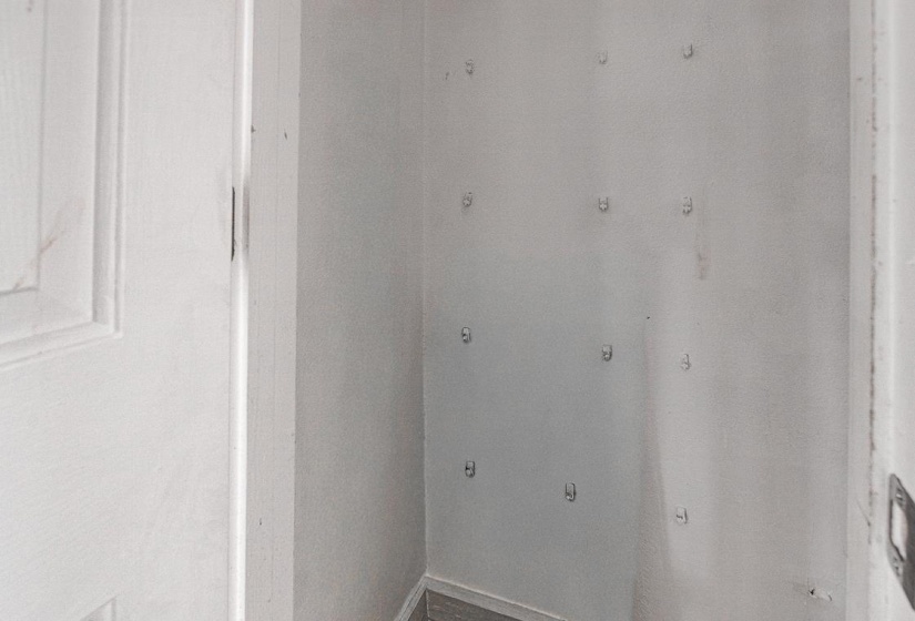 6928 NAPLES DR, Memphis, Tennessee 38018, 3 Bedrooms Bedrooms, 6 Rooms Rooms,2.1 BathroomsBathrooms,Residential,For Sale,NAPLES,10219888