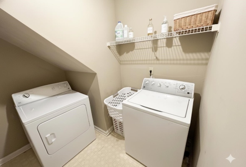 3834 SCHANNA DR, Unincorporated, Tennessee 38135, 4 Bedrooms Bedrooms, 9 Rooms Rooms,2.1 BathroomsBathrooms,Residential,For Sale,SCHANNA,10219891