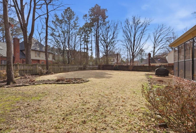 2108 PRESTWICK DR, Germantown, Tennessee 38139, 3 Bedrooms Bedrooms, 8 Rooms Rooms,2.1 BathroomsBathrooms,Residential,For Sale,PRESTWICK,10219894