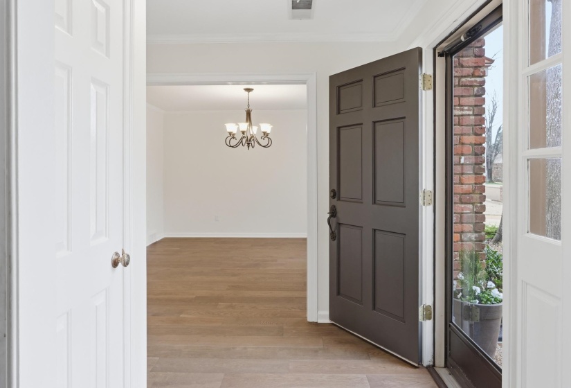 2108 PRESTWICK DR, Germantown, Tennessee 38139, 3 Bedrooms Bedrooms, 8 Rooms Rooms,2.1 BathroomsBathrooms,Residential,For Sale,PRESTWICK,10219894