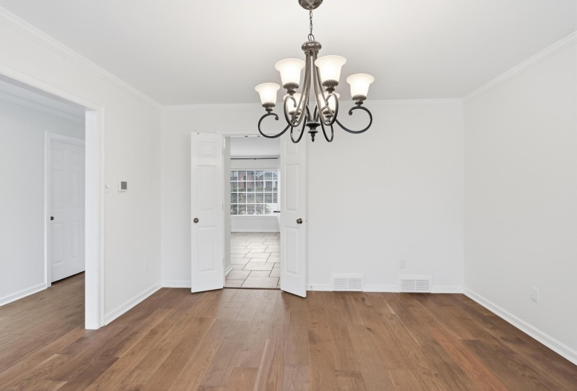 2108 PRESTWICK DR, Germantown, Tennessee 38139, 3 Bedrooms Bedrooms, 8 Rooms Rooms,2.1 BathroomsBathrooms,Residential,For Sale,PRESTWICK,10219894