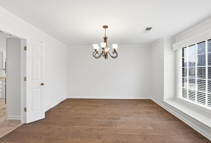 2108 PRESTWICK DR, Germantown, Tennessee 38139, 3 Bedrooms Bedrooms, 8 Rooms Rooms,2.1 BathroomsBathrooms,Residential,For Sale,PRESTWICK,10219894