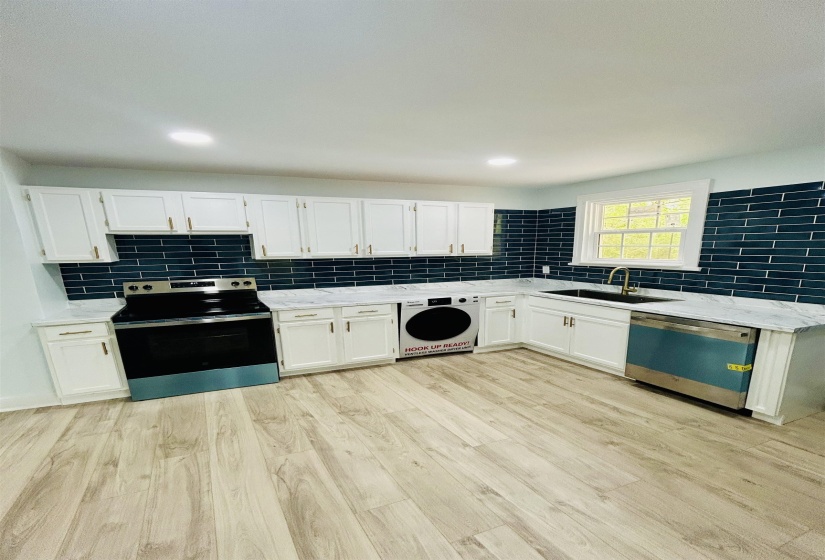 1206 ALCY RD, Memphis, Tennessee 38106, 2 Bedrooms Bedrooms, 5 Rooms Rooms,1 BathroomBathrooms,Residential,For Sale,ALCY,10219902