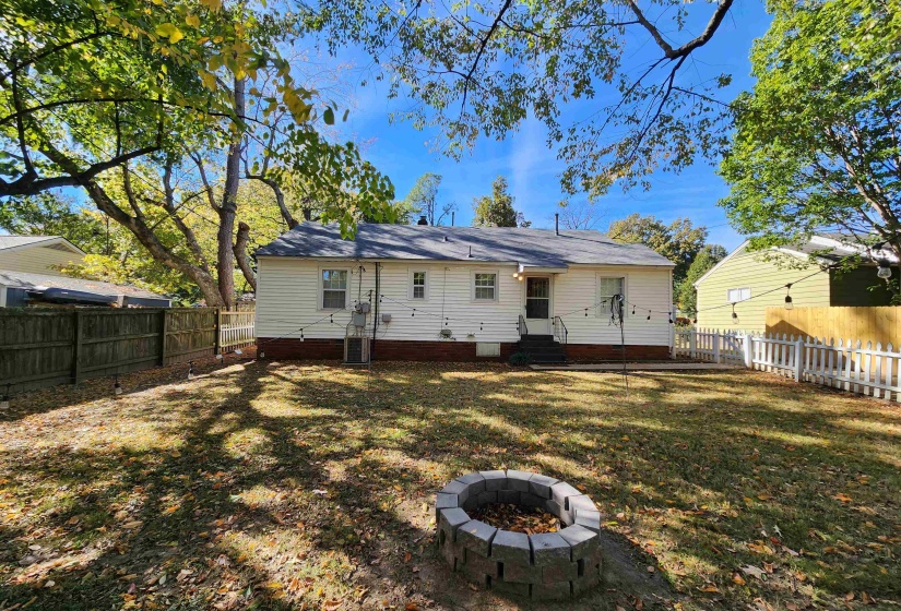 508 MEADE CIR, Memphis, Tennessee 38122, 3 Bedrooms Bedrooms, 5 Rooms Rooms,1 BathroomBathrooms,Rental Properties,For Sale,MEADE,10219914