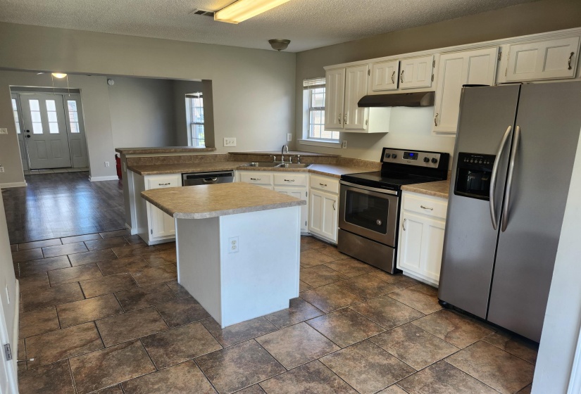 6667 EINAT CV, Memphis, Tennessee 38134, 3 Bedrooms Bedrooms, 6 Rooms Rooms,2.1 BathroomsBathrooms,Rental Properties,For Sale,EINAT,10219921