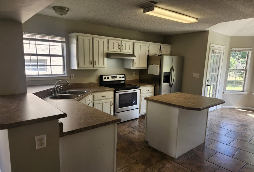 6667 EINAT CV, Memphis, Tennessee 38134, 3 Bedrooms Bedrooms, 6 Rooms Rooms,2.1 BathroomsBathrooms,Rental Properties,For Sale,EINAT,10219921