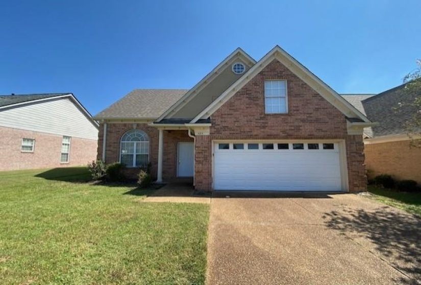 385 DOGWOOD SPRINGS DR, Oakland, Tennessee 38060, 3 Bedrooms Bedrooms, 6 Rooms Rooms,2.1 BathroomsBathrooms,Rental Properties,For Sale,DOGWOOD SPRINGS,10219954