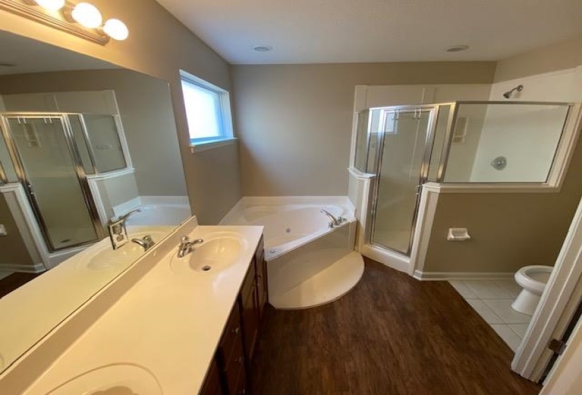 385 DOGWOOD SPRINGS DR, Oakland, Tennessee 38060, 3 Bedrooms Bedrooms, 6 Rooms Rooms,2.1 BathroomsBathrooms,Rental Properties,For Sale,DOGWOOD SPRINGS,10219954