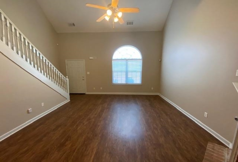 385 DOGWOOD SPRINGS DR, Oakland, Tennessee 38060, 3 Bedrooms Bedrooms, 6 Rooms Rooms,2.1 BathroomsBathrooms,Rental Properties,For Sale,DOGWOOD SPRINGS,10219954