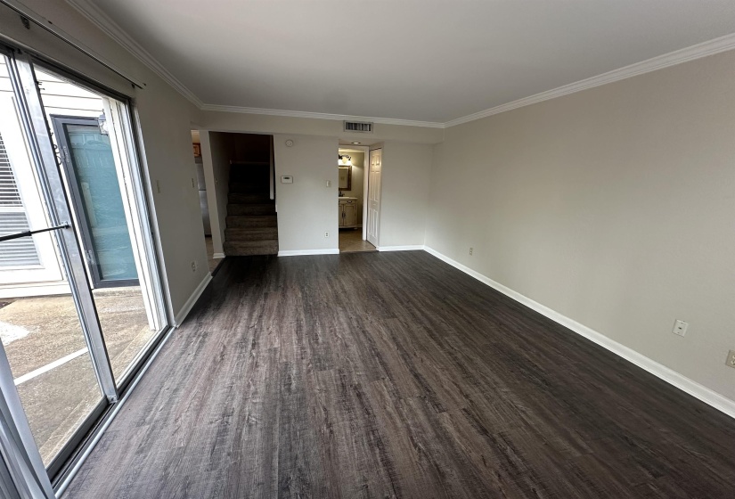 1720 RIDGE OAK PL, Memphis, Tennessee 38120, 2 Bedrooms Bedrooms, 5 Rooms Rooms,1.1 BathroomsBathrooms,Residential,For Sale,RIDGE OAK,10219959