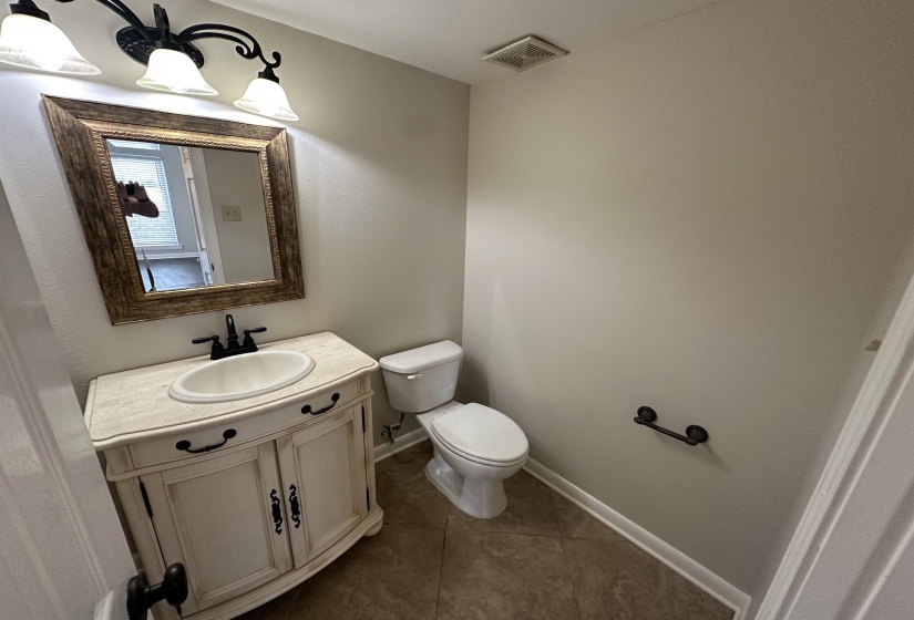 1720 RIDGE OAK PL, Memphis, Tennessee 38120, 2 Bedrooms Bedrooms, 5 Rooms Rooms,1.1 BathroomsBathrooms,Residential,For Sale,RIDGE OAK,10219959