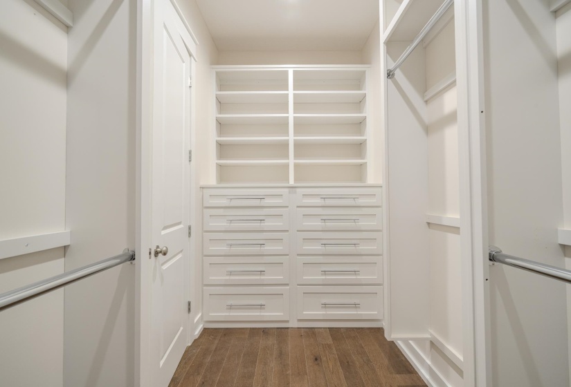 205 PIONEER TRL, Savannah, Tennessee 38372, 5 Bedrooms Bedrooms, 8 Rooms Rooms,4.1 BathroomsBathrooms,Residential,For Sale,PIONEER,10219906