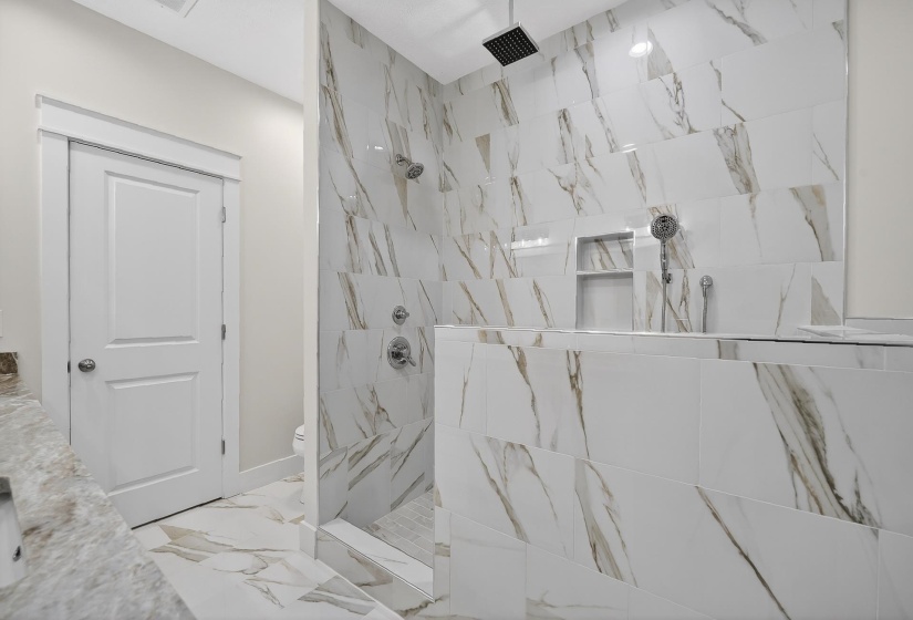 205 PIONEER TRL, Savannah, Tennessee 38372, 5 Bedrooms Bedrooms, 8 Rooms Rooms,4.1 BathroomsBathrooms,Residential,For Sale,PIONEER,10219906