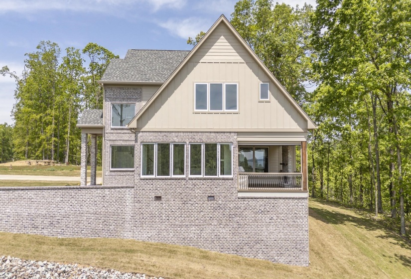 205 PIONEER TRL, Savannah, Tennessee 38372, 5 Bedrooms Bedrooms, 8 Rooms Rooms,4.1 BathroomsBathrooms,Residential,For Sale,PIONEER,10219906