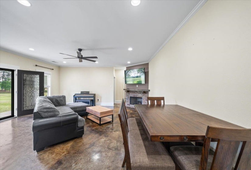 206 DEEN RD, Brighton, Tennessee 38011, 4 Bedrooms Bedrooms, 6 Rooms Rooms,3 BathroomsBathrooms,Residential,For Sale,DEEN,10219909