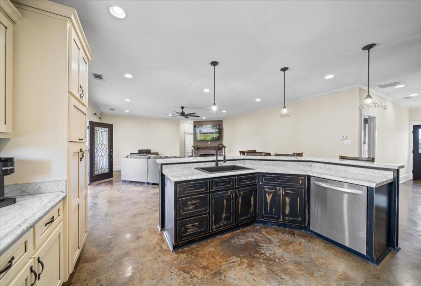 206 DEEN RD, Brighton, Tennessee 38011, 4 Bedrooms Bedrooms, 6 Rooms Rooms,3 BathroomsBathrooms,Residential,For Sale,DEEN,10219909