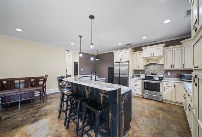 206 DEEN RD, Brighton, Tennessee 38011, 4 Bedrooms Bedrooms, 6 Rooms Rooms,3 BathroomsBathrooms,Residential,For Sale,DEEN,10219909