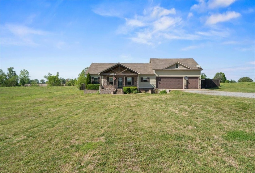 206 DEEN RD, Brighton, Tennessee 38011, 4 Bedrooms Bedrooms, 6 Rooms Rooms,3 BathroomsBathrooms,Residential,For Sale,DEEN,10219909