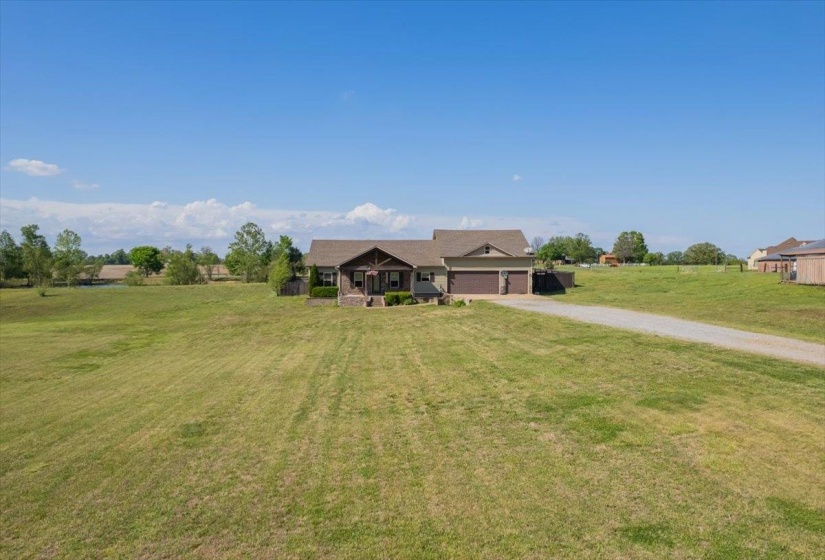 206 DEEN RD, Brighton, Tennessee 38011, 4 Bedrooms Bedrooms, 6 Rooms Rooms,3 BathroomsBathrooms,Residential,For Sale,DEEN,10219909