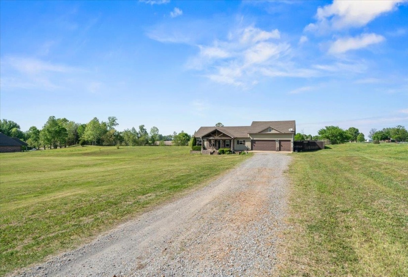 206 DEEN RD, Brighton, Tennessee 38011, 4 Bedrooms Bedrooms, 6 Rooms Rooms,3 BathroomsBathrooms,Residential,For Sale,DEEN,10219909