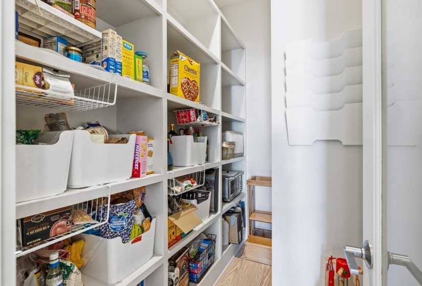 2124 JEFFERSON AVE, Memphis, Tennessee 38104, 2 Bedrooms Bedrooms, 6 Rooms Rooms,2.1 BathroomsBathrooms,Residential,For Sale,JEFFERSON,10219911