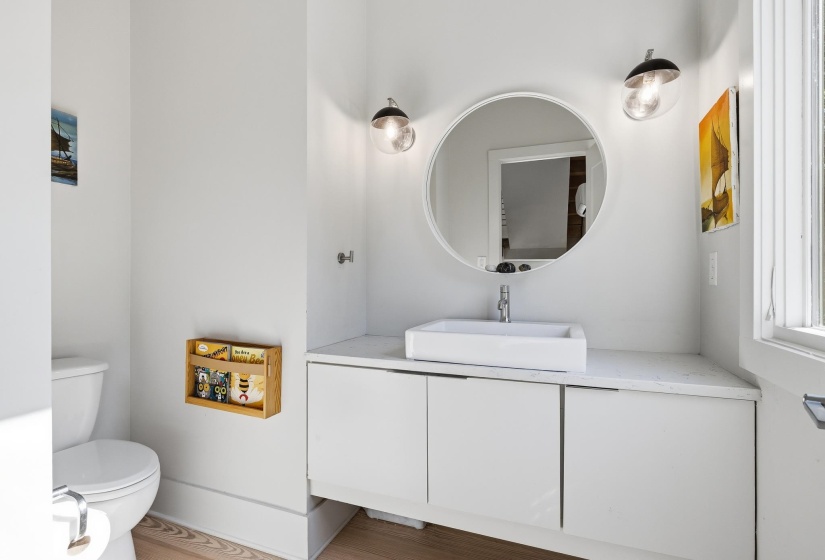 2124 JEFFERSON AVE, Memphis, Tennessee 38104, 2 Bedrooms Bedrooms, 6 Rooms Rooms,2.1 BathroomsBathrooms,Residential,For Sale,JEFFERSON,10219911