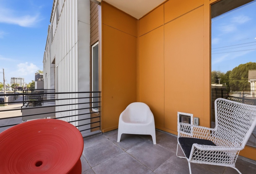 2124 JEFFERSON AVE, Memphis, Tennessee 38104, 2 Bedrooms Bedrooms, 6 Rooms Rooms,2.1 BathroomsBathrooms,Residential,For Sale,JEFFERSON,10219911