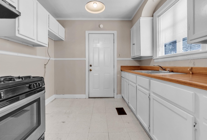 3757 FAXON AVE, Memphis, Tennessee 38122, 2 Bedrooms Bedrooms, 4 Rooms Rooms,1 BathroomBathrooms,Residential,For Sale,FAXON,10219919