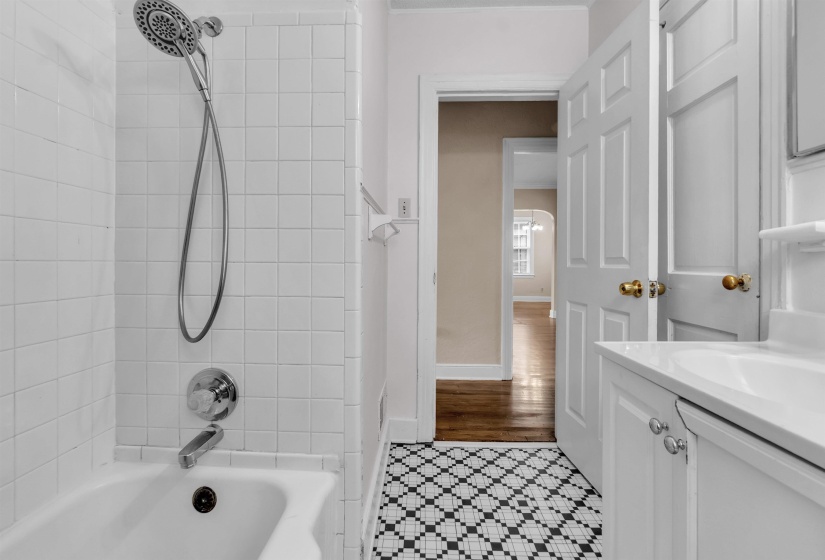 3757 FAXON AVE, Memphis, Tennessee 38122, 2 Bedrooms Bedrooms, 4 Rooms Rooms,1 BathroomBathrooms,Residential,For Sale,FAXON,10219919