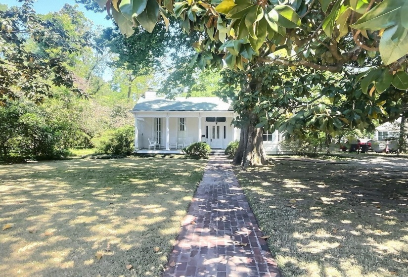 348 ROWLETT ST, Collierville, Tennessee 38017, 3 Bedrooms Bedrooms, 5 Rooms Rooms,1.1 BathroomsBathrooms,Residential,For Sale,ROWLETT,10219928