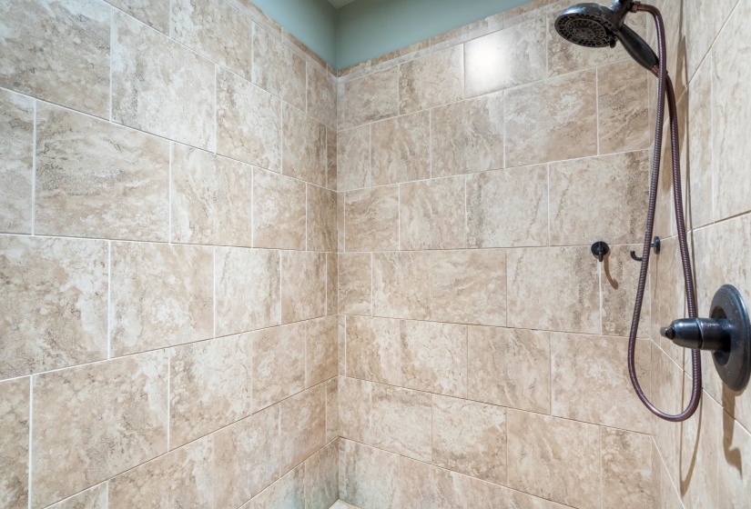 760 SUGAR HILL DR, Moscow, Tennessee 38057, 3 Bedrooms Bedrooms, 8 Rooms Rooms,2.1 BathroomsBathrooms,Residential,For Sale,SUGAR HILL,10219933