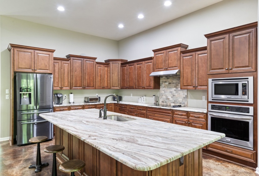 760 SUGAR HILL DR, Moscow, Tennessee 38057, 3 Bedrooms Bedrooms, 8 Rooms Rooms,2.1 BathroomsBathrooms,Residential,For Sale,SUGAR HILL,10219933