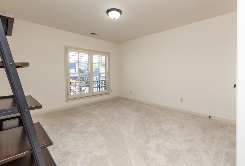 3077 POPLAR GROVE LN, Germantown, Tennessee 38139, 4 Bedrooms Bedrooms, 9 Rooms Rooms,2.1 BathroomsBathrooms,Residential,For Sale,POPLAR GROVE,10219936