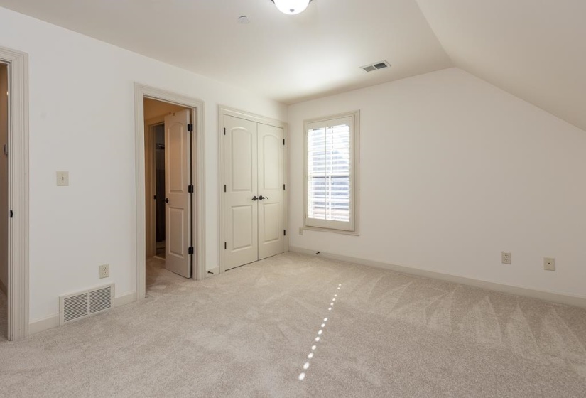 3077 POPLAR GROVE LN, Germantown, Tennessee 38139, 4 Bedrooms Bedrooms, 9 Rooms Rooms,2.1 BathroomsBathrooms,Residential,For Sale,POPLAR GROVE,10219936