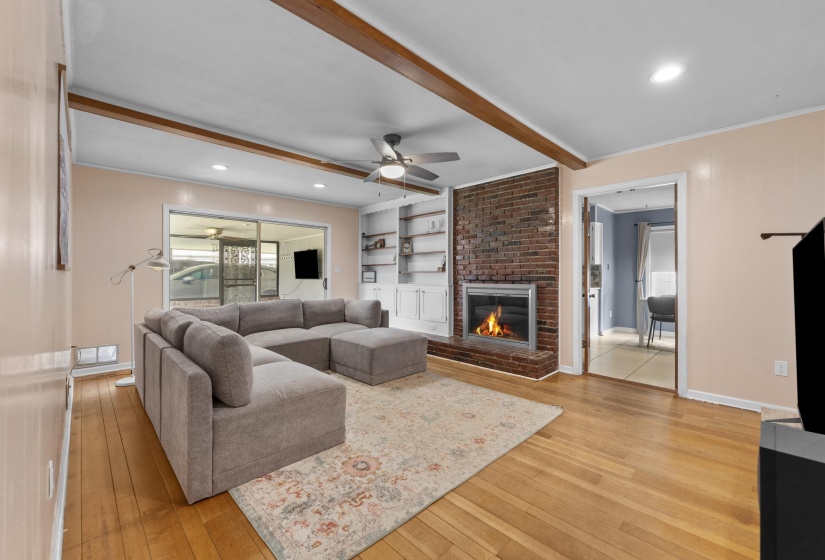 6452 STRATHSPEY DR, Memphis, Tennessee 38119, 4 Bedrooms Bedrooms, 9 Rooms Rooms,2 BathroomsBathrooms,Residential,For Sale,STRATHSPEY,10219943