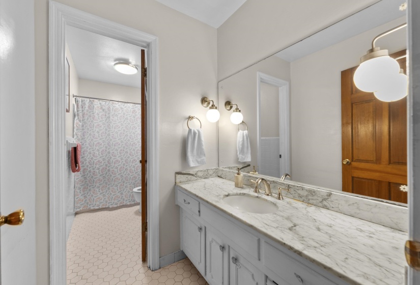 6452 STRATHSPEY DR, Memphis, Tennessee 38119, 4 Bedrooms Bedrooms, 9 Rooms Rooms,2 BathroomsBathrooms,Residential,For Sale,STRATHSPEY,10219943