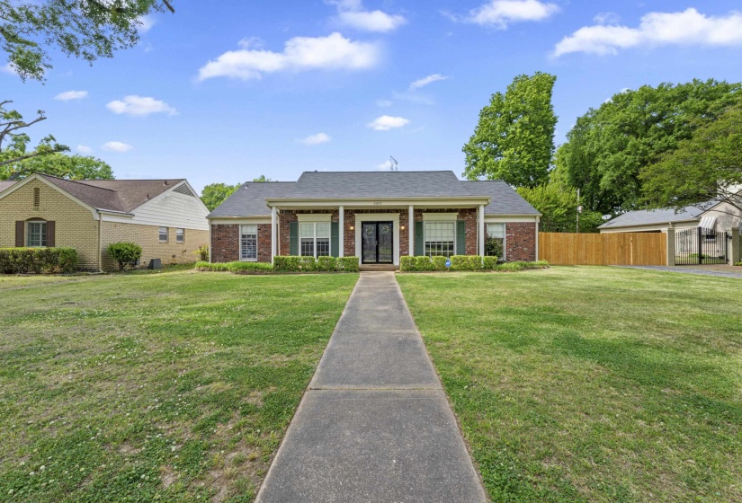 6452 STRATHSPEY DR, Memphis, Tennessee 38119, 4 Bedrooms Bedrooms, 9 Rooms Rooms,2 BathroomsBathrooms,Residential,For Sale,STRATHSPEY,10219943