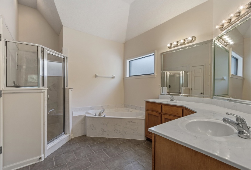 3671 HAYNES RD, Bartlett, Tennessee 38133, 5 Bedrooms Bedrooms, 10 Rooms Rooms,3.1 BathroomsBathrooms,Residential,For Sale,HAYNES,10219946